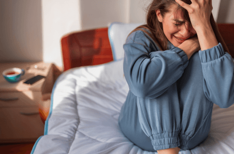 Bulimia Nervosa: Signs, Symptoms & Treatment (A Dietitian's Guide) Bulimia Nervosa: Signs, Symptoms & Treatment (A Dietitian's Guide)